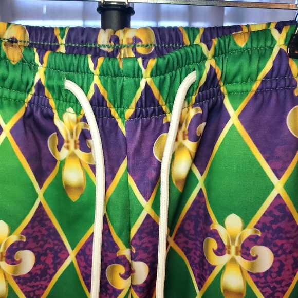 MARDI GRAS VIBES! - Picture 2 of 6